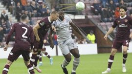 Başakşehir liderlik için Hearts karşısında