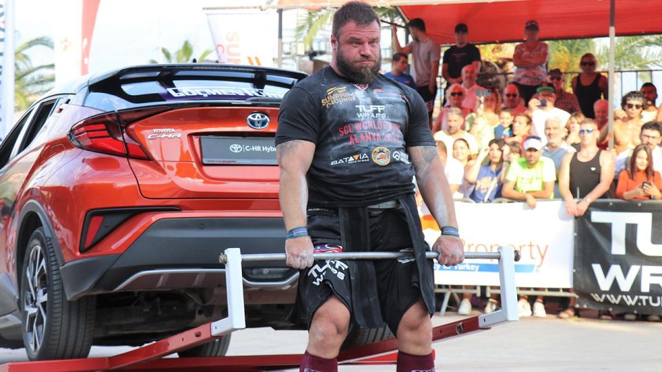 “Dünyanın en güçlü sporcuları” Alanya’da mücadele etti