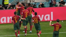 Fernandes, Portekiz’i son 16 turuna taşıdı