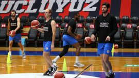 Gaziantep Basketbol Avrupa’da gruptan çıkmayı garantilemek istiyor