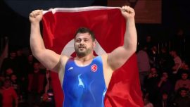 Rıza Kayaalp: Başarımı ilkokul öğretmenime borçluyum