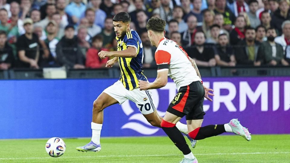 Fenerbahçe, deplasmanda Feyenoord’a 2-1 yenildi